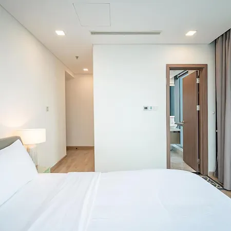 Opulent Skyline Homes At Landmark 81-3